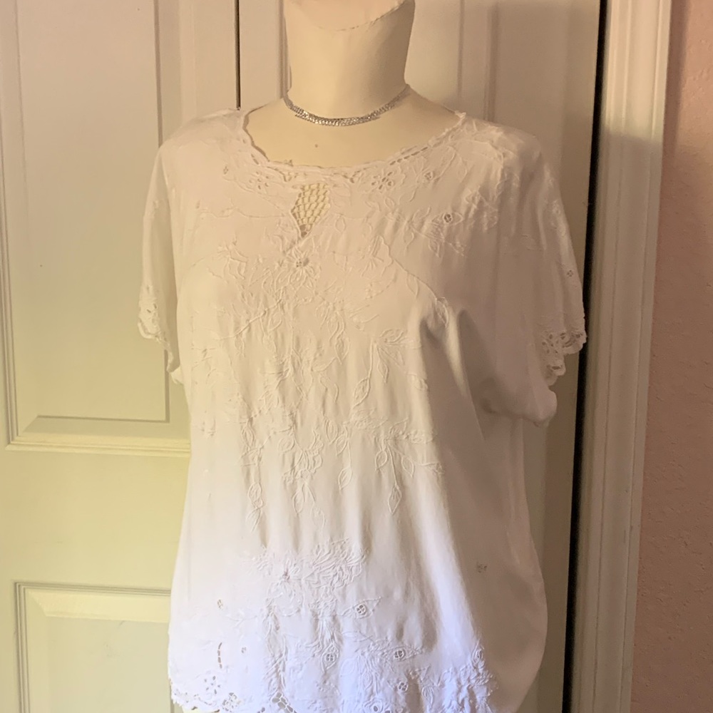 White eyelet pull over top by Dress Barn